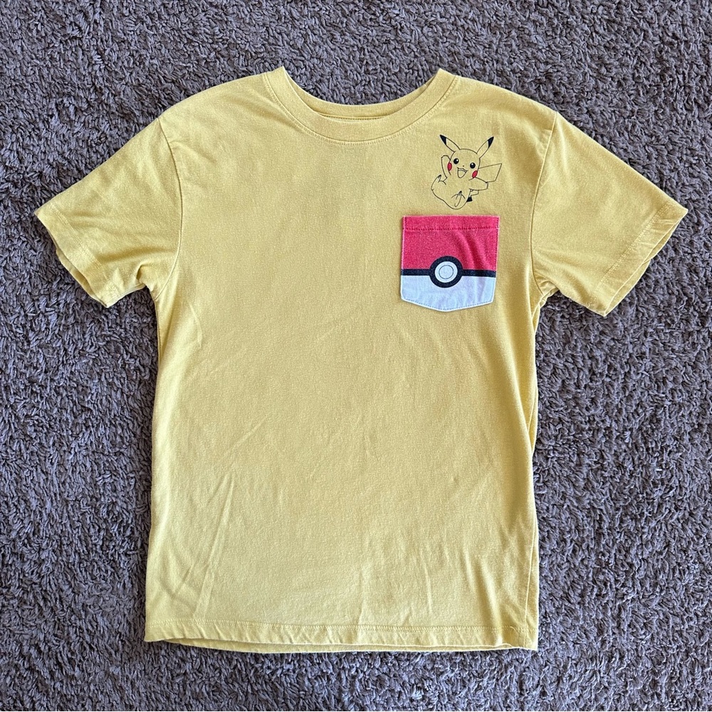 Pokémon T-Shirt